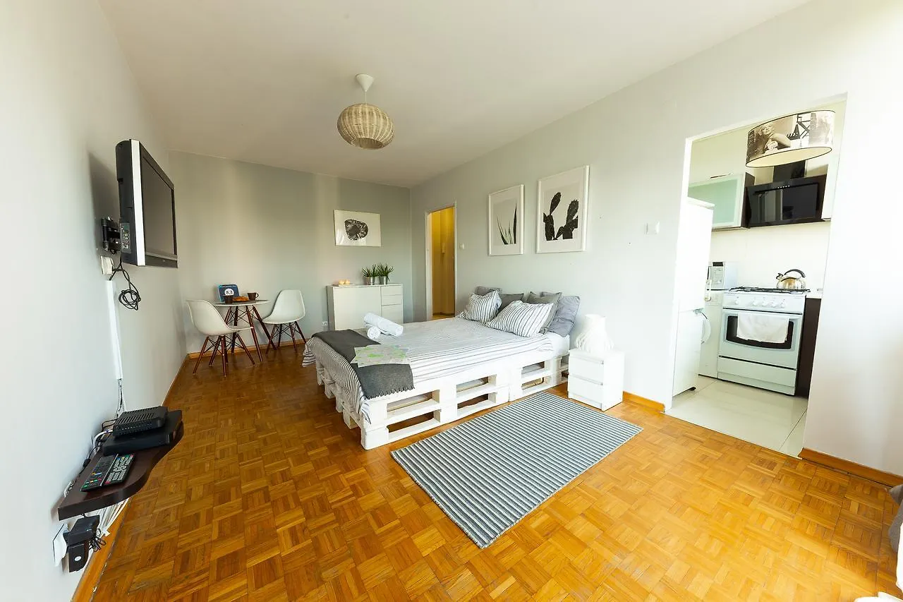 Warszawa Apartamenty - Promyk Warsaw